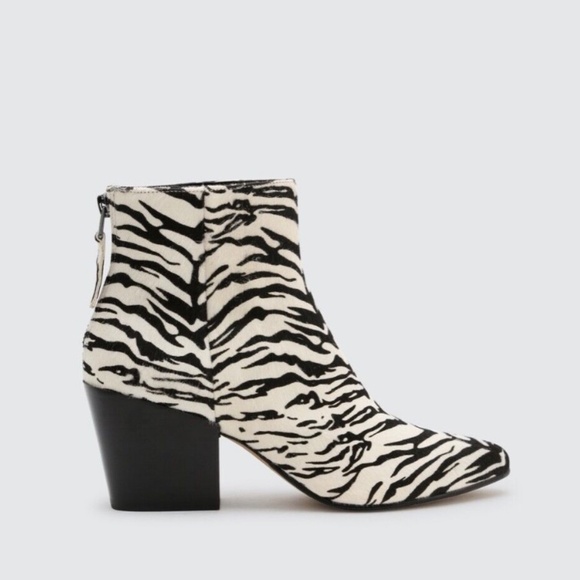 Dolce Vita Zebra Print Ankle Boots - Sz 8.5 - Picture 2 of 9